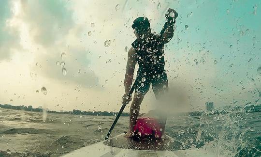 Junte-se a nós em uma aventura de stand up paddleboard em Hà Nội, Vietnã!