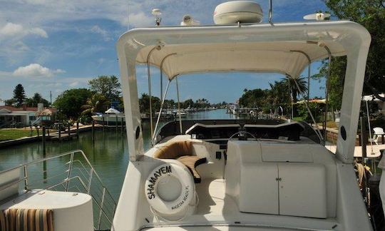 Viagens de iate a motor de 55 minutos em Madeira Beach, Flórida