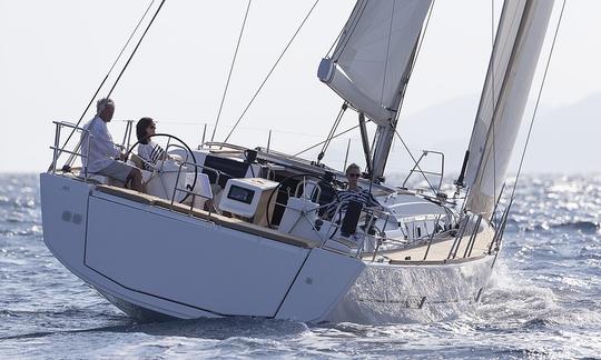 Alquiler de monocasco Dufour 460 Sailing en Portimão