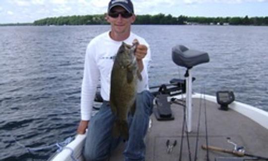 Paseos de pesca de lubina en Brainerd, Minnesota