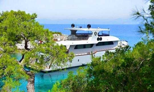 Alquiler de barcos de arrastre en Fethiye, Turquía