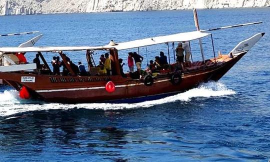 Excursions privées en boutre pour 30 personnes à Khasab, Oman