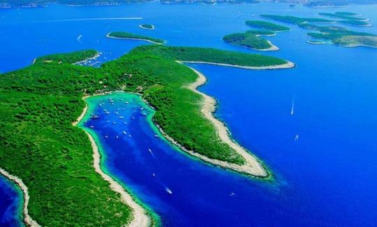 Cueva Azul y safari de 5 islas desde Split