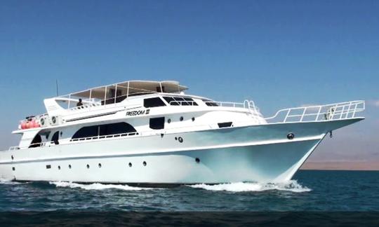 FREEDOM III Liveaboard & Daily in south sinai