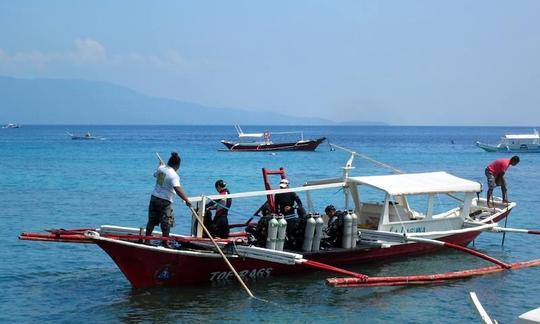 Bateau de plongée M/B Rags II à Puerto Galera, Mindoro oriental