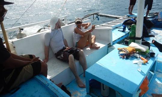 Cours de plongée sous-marine sur Outrigger Boat à Donsol