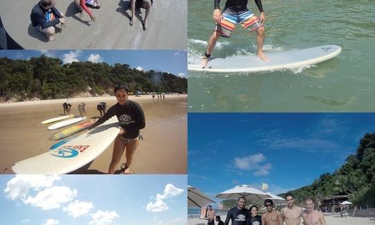 Clases de surf en la playa de Pipa, Rio Grande do Norte