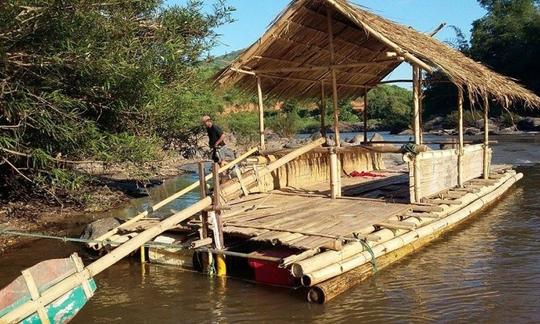 Super bamboo rafting for familys