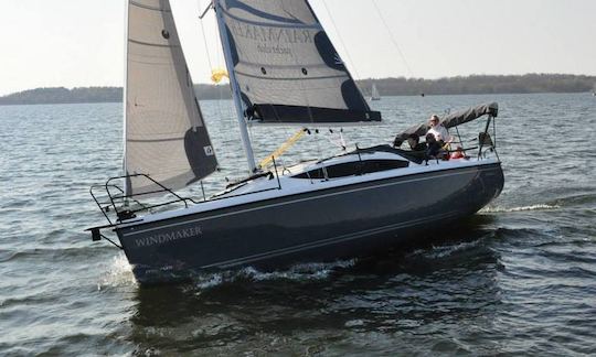 'Windmaker' Maxus 33.1 Monohull Charter in Giżycko