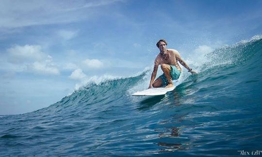 Aulas de surf para iniciantes e avançados em Kuta