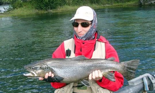 Viagens diárias de pesca guiadas na Argentina