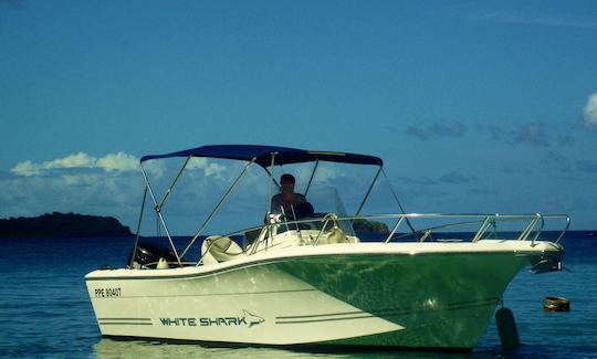 Alquile la consola central abierta White Shark 226 en Basse-Terre, Guadalupe