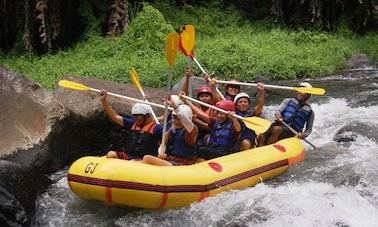 Canotaje privado en aguas bravas en Ubud