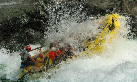 Aventura de rafting em Thompson-Nicola A