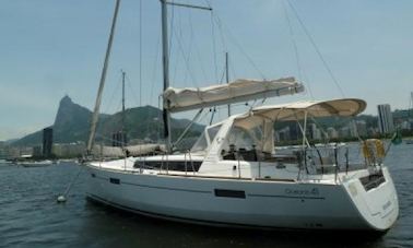 Charter Beneateua Oceanis 41 in Rio de Janeiro