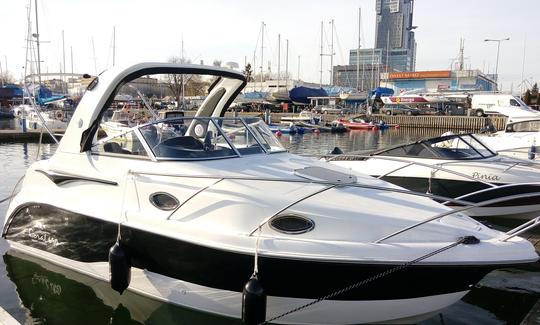 Alquiler de Coral Yacht 690 Sport Cruiser en Gdynia