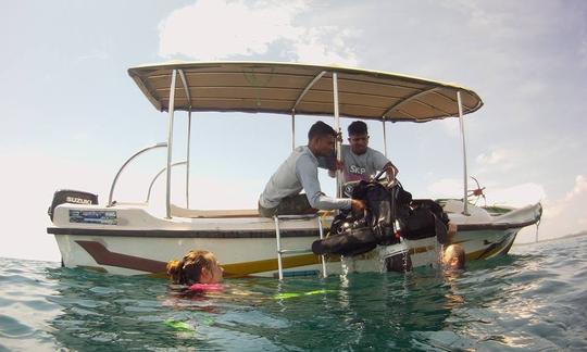 Paseos de buceo en barco en Trincomalee