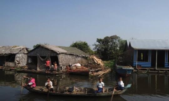 Passeio de canoa em Krong Siem Reap