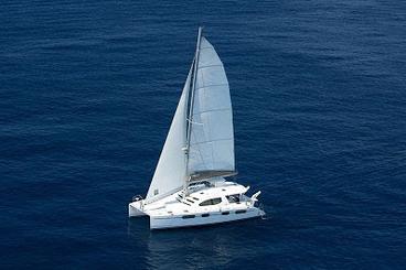 A luxurious sailing catamaran in Okinawa, the only one of its kind in Japan!!