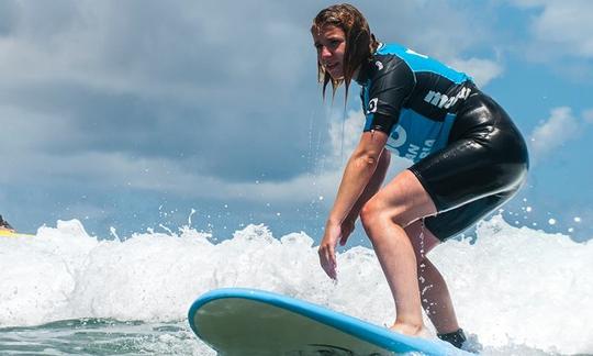 Apprenez à surfer avec les meilleurs surfeurs de Las Palmas de Gran Canaria, en Espagne