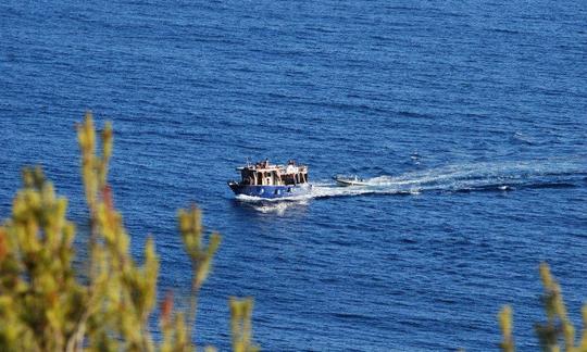 イタリア、ウスティカ島でのスキューバダイビング旅行とレッスン