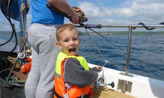 Cartas de pesca de barco “Aquila” Head de 33 pés em Mevagissey, Reino Unido