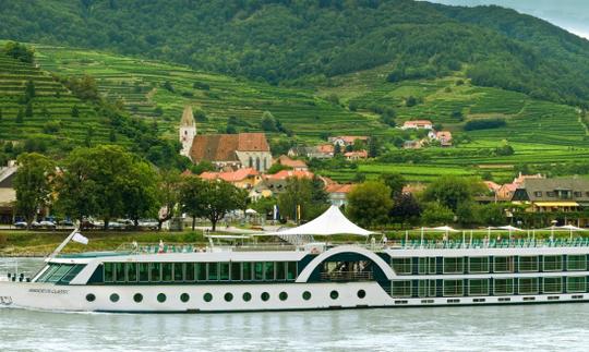 Croisières fluviales « Amadeus Classic » de 361 pieds à Innsbruck, en Autriche