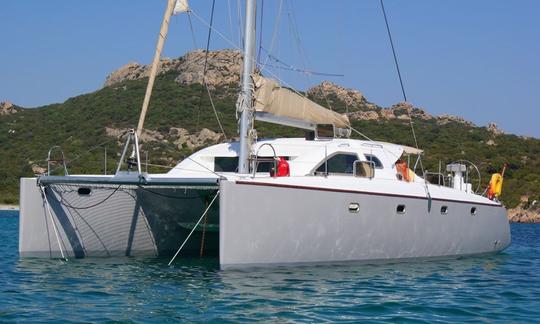 Fretamento de catamarãs de cruzeiro NAUTITECH 435 em Porto-Vecchio Corse, França