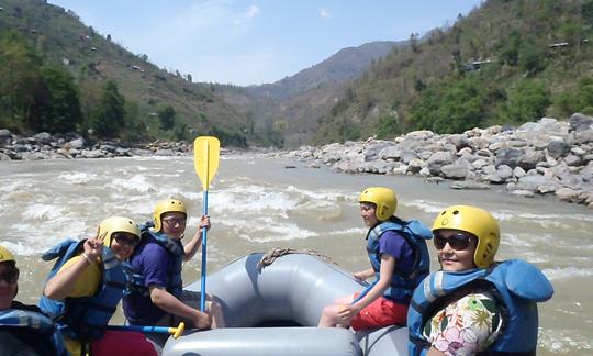 Viagem de rafting em Katmandu, Nepal