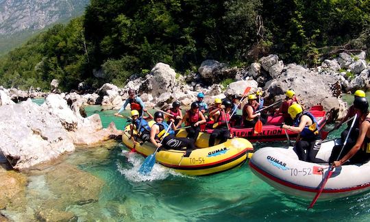 Passeio de rafting na Eslovênia