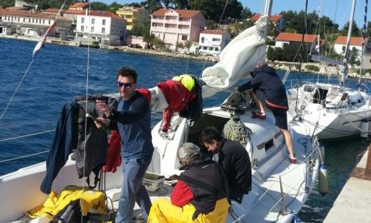 Location d'un monocoque Blue Wave Cruising de 30 minutes à Zadar