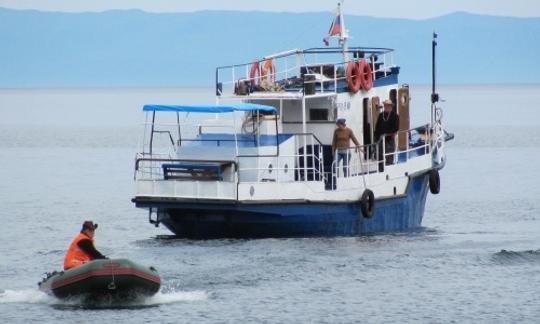 65' Alquiler de arrastreros «Ivan Savateev» en el lago Baikal, Rusia