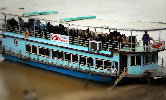 Excursion en bateau de luxe Papikondalu à Rajahmundry