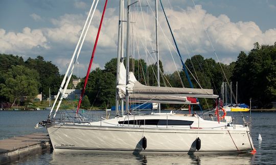 Delphia 33MC Cruising Monohull Rental in Giżycko, Poland