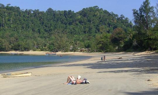 Alquiler de Yates a motor en la isla de Koh Phayam, Ranong, Tailandia