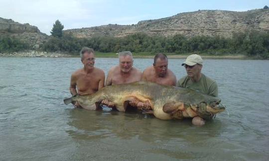 ¡Tour de pesca en Caspe, España con nosotros!