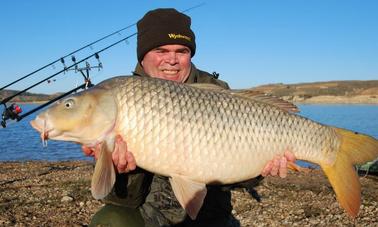 ¡Tour de pesca en Caspe, España con nosotros!