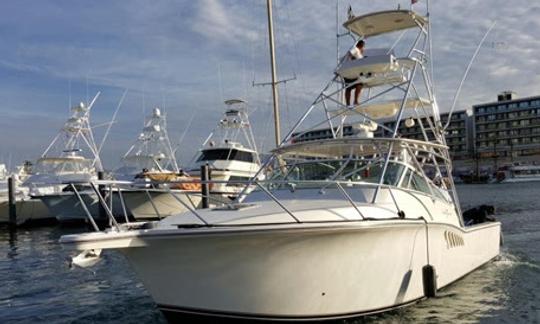 ¡Alquiler de pesca en un barco de pesca deportiva Cabo Express de 40 pies en Cabo San Lucas!