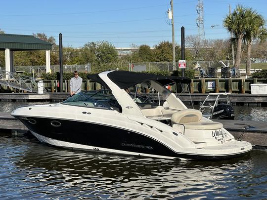 Beautiful Luxury/Sport 28' Chaparral w/Cubby Cabin & Captain Provided