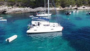 CATAMARAN LIPARI 41 EN LA COSTA BRAVA