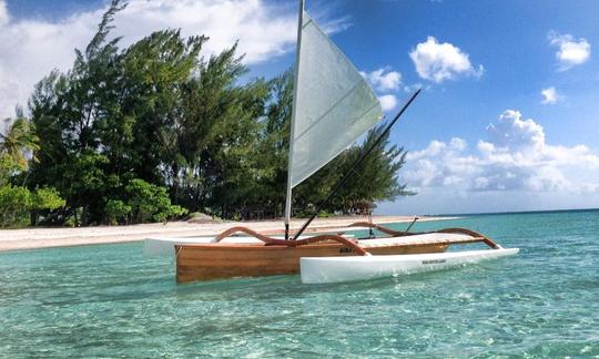 Descubre la laguna de Bora en la canoa tradicional «Lorita»