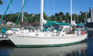 Sailing Charter, 42 ft Cutter Ketch snorkeling, scuba. Roatan Honduras