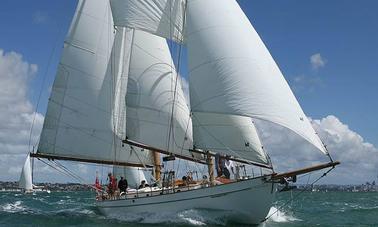 Sailing Classic Charter On 67ft