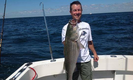 Aproveite a pesca em Narragansett, Rhode Island com o capitão Scott