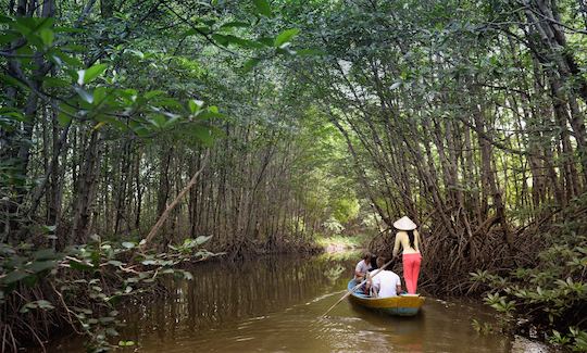 ベトナムのカンジオユネスコ生物圏保護区へのエコアドベンチャーツアー