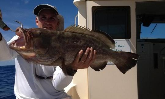 Barco de pesca Parker com cabine esportiva de 26 pés em Marathon, Flórida