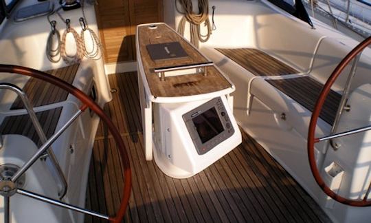 Charter 43' Cruising Monohull in Loano, Liguria