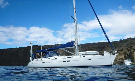 42 ft Beneteau, located in Kewalo Basin, 2 miles from Waikiki.