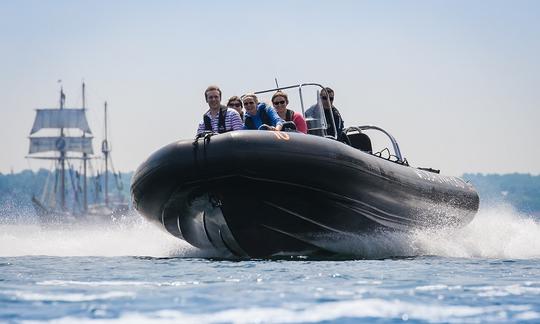 Location d'un bateau gonflable rigide à Kiel, Schleswig-Holstein