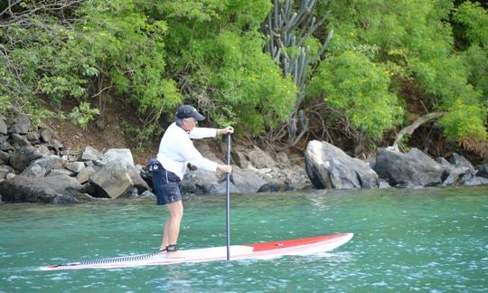 Aproveite o aluguel de stand up paddleboard em Cruz Bay, St. John